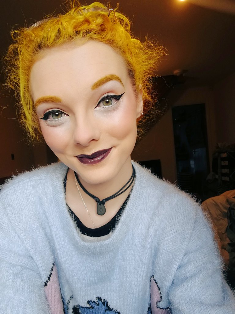 Alice_Jade_H's tweet photo. It's beginning to look alot like Christmas 💛❄️ #colouredhair #yellowhair #bodypositive #alternativegirl #bodyposi #selfcare #bopo #bodypositivity #selflove #arcticfoxhaircolor #cosmicsunshine #Christmas2019 https://t.co/HsgMdio7XP