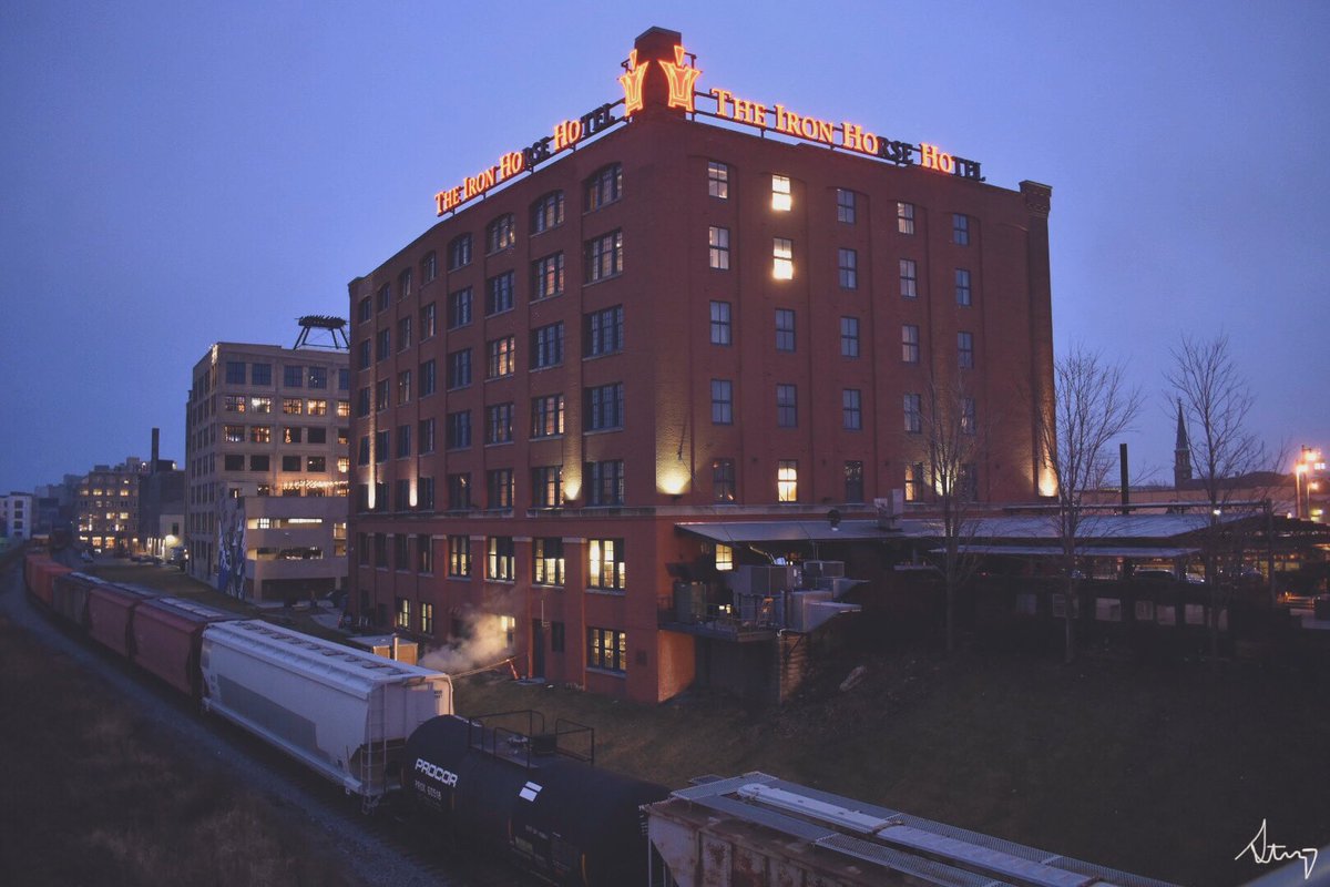 The Iron Horse Hotel... or as it’s commonly known during the holidays: ‘The Iron Ho Ho’

@LindseySlaterTV <a href="/SarahHauer/">Sarah Hauer</a> <a href="/IronHorseHotel/">The Iron Horse Hotel</a> <a href="/s_barichello/">Stephanie Barichello</a>