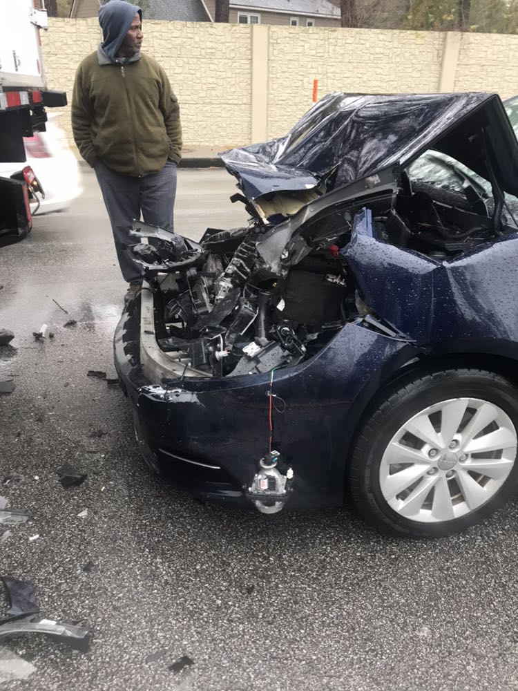 haileyepayne's tweet photo. If anyone ever wants a reason to wear your seatbelt, here you go. Blessed we got out alive... Please, please, please wear your fucking seatbelts!!! https://t.co/ArbDQrtgss