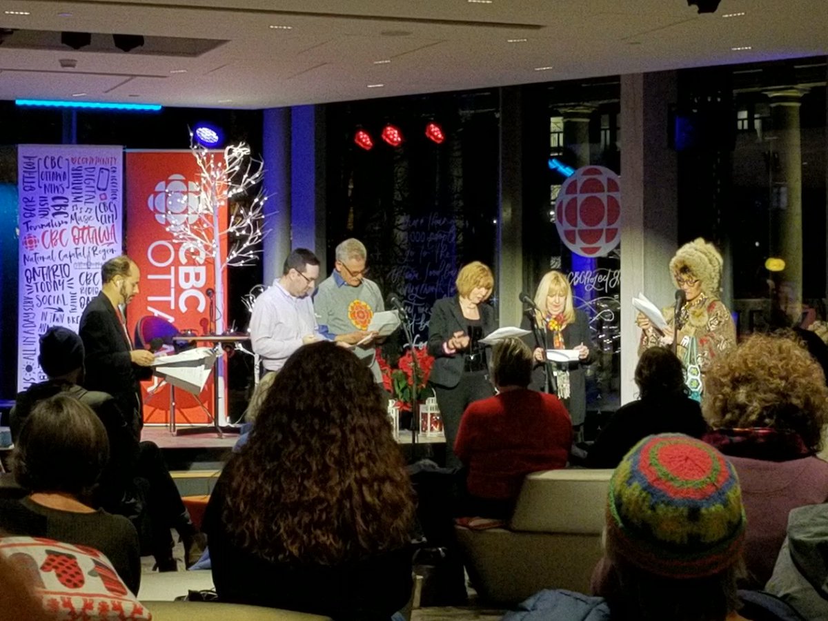 Such a great #Ottawa afternoon @CBCOttawa @cbcallinaday 
#ProjectGive @OttawaFoodBank
@IronwoodQuartet @sarahslean @CanadasNAC @alannealottawa
+
@tomgreenlive as the voice of the ghost was a fun touch with @SusanDelacourt @glengower @JULIEVANDUSEN @LaurenceWall 
@ChinaDollOttawa