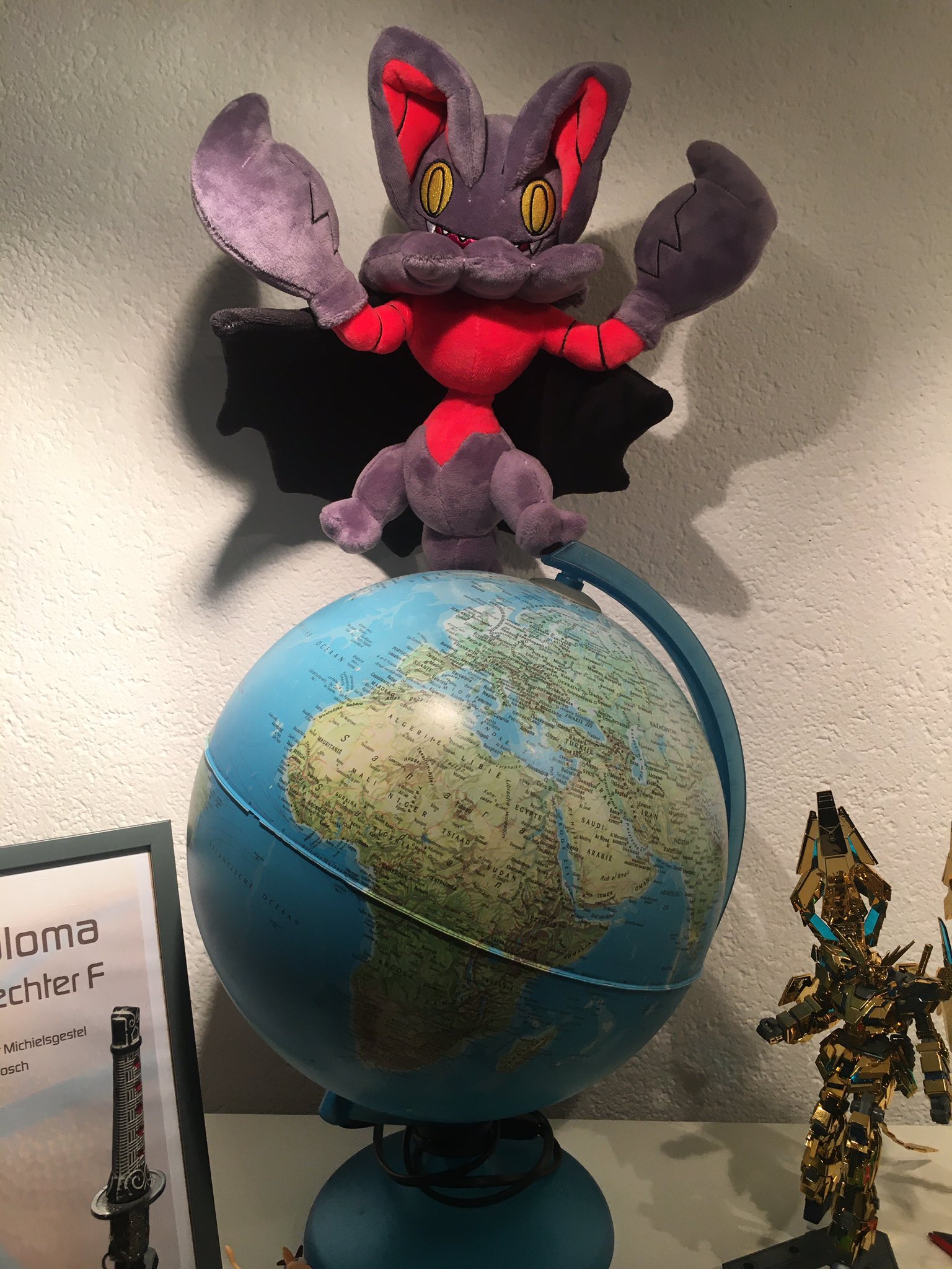 Gliscor aka Better Drapion on Twitter "I’m on top of the world!!…