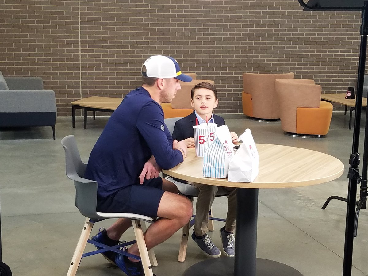 lkorac10's tweet photo. Jake Allen being interviewed by a junior reporter after practice. Kid asks better questions than we do! #stlblues https://t.co/D7RuUwOnpp