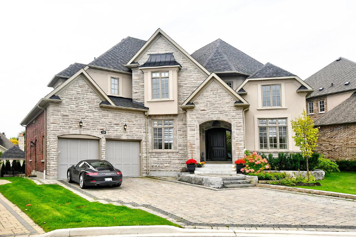 KeithJasperRE's tweet photo. Live in luxury with this home! Take a look at this custom home on a quiet court that is wonderfully maintained! With a fully finished basement, 4 plus 1 bedroom,5 fireplaces and 3-car tandem garage. It also has a gourmet custom .. https://t.co/H7NPq1p3Nv https://t.co/w00do3kiRx