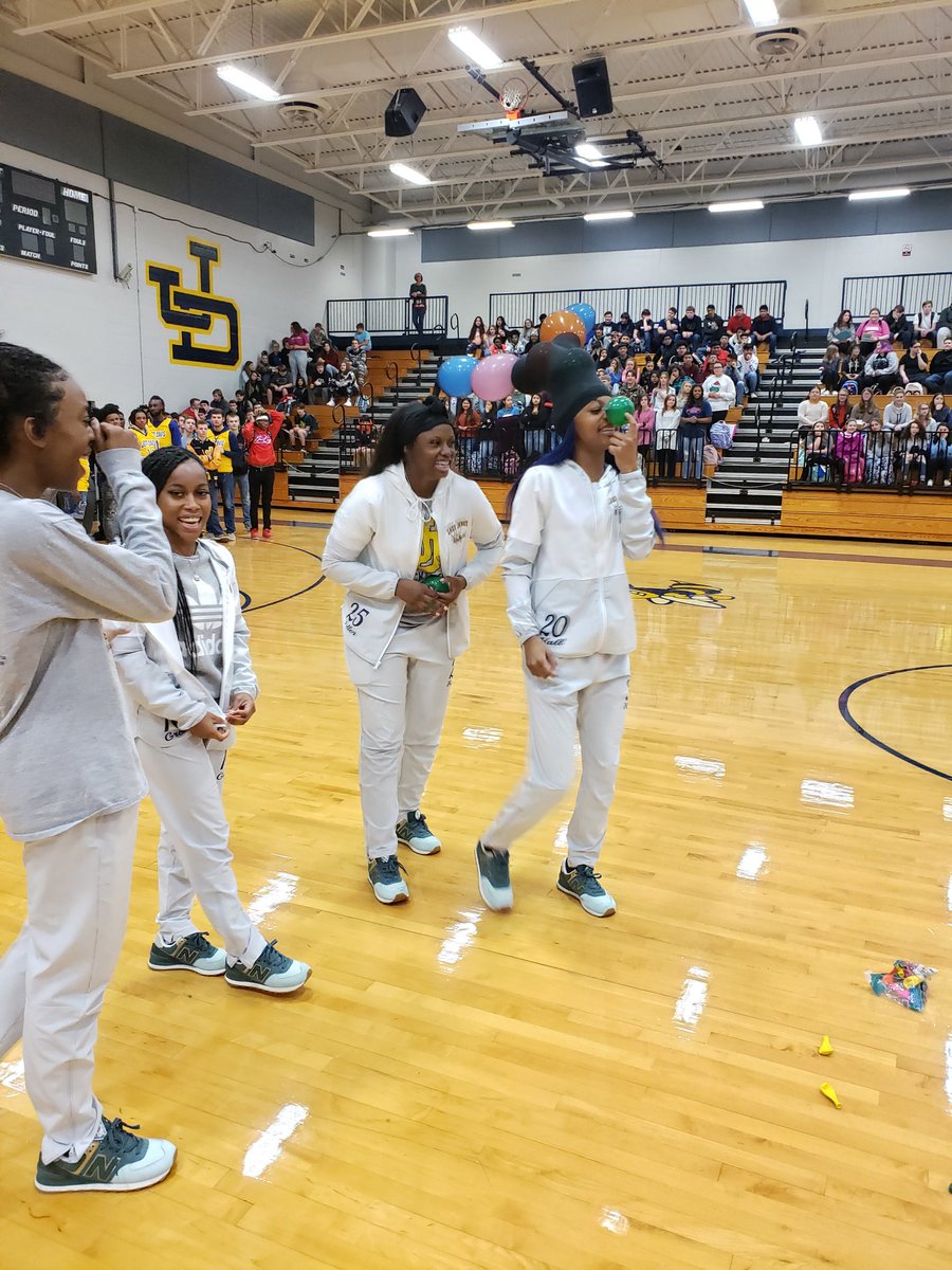 JDH Cheer tweet media