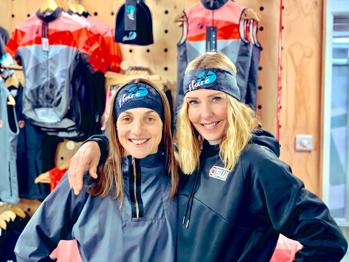 Twinning Friday @Irongirl619 with @Marsha_RGA in their new colour <a href="/SeeFlareCo/">Flare Clothing Co</a> headbands! #christmasgiftideas
