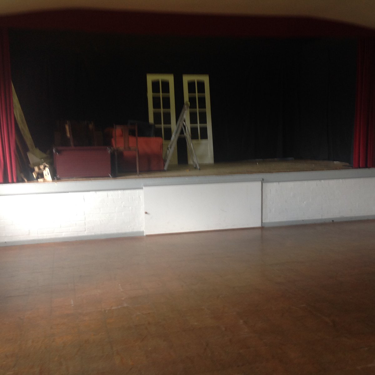 GranthDanserye's tweet photo. 1 more rehearsal before @TracyBorman show Scothern @WestLindseyDC Dancing #LaDownSella #Canario #Argeers #Barriera #BlackAlmain to accompany #GunpowderTreasonPlot based on Tracy's novels #TheKingsWitch &amp; #TheDevilsSlave @HodderBooks  Delighted to perform with her again. https://t.co/JDrtbLyeO6
