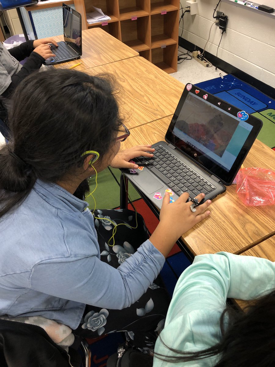 Studying electricity and circuits in a Minecraft world today in Science. <a href="/Dr_Dahlberg/">Dr. Nikki Dahlberg</a> <a href="/Hasty_Huskies/">Hasty Fine Arts Acad</a> <a href="/KristenBrooks77/">Kristen Brooks #forEDU ➡️ TCEA</a> <a href="/PlayCraftLearn/">Minecraft Education</a>