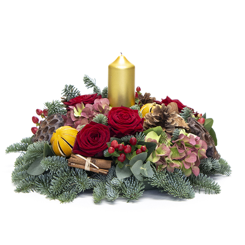MaplesFlowers's tweet photo. 🎄 CHRISTMAS TABLE CENTRE 🎄
Pre-order your Christmas Table Centres and make a bold statement at your Christmas lunch. Available to Click & Collect or have Delivered Locally - In store & online 🎁
#Christmas #TableCentre #Flowers #Florist #HemelHempstead #StAlbans https://t.co/iXL53VxmI6