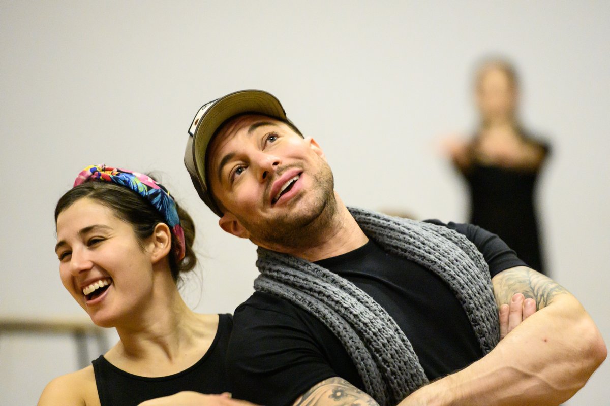 Spend the perfect #Sunday w/ @MrDuncanJames and our #Aladdin cast in the biggest & best #Panto this #Christmas Catch Aladdin today @ 1pm & 5pm. 🎟️👉https://bit.ly/2sl7eqo #Hastings #Bexhill #Eastbourne #EastSussex #lazysunday #ChristmasIsComing