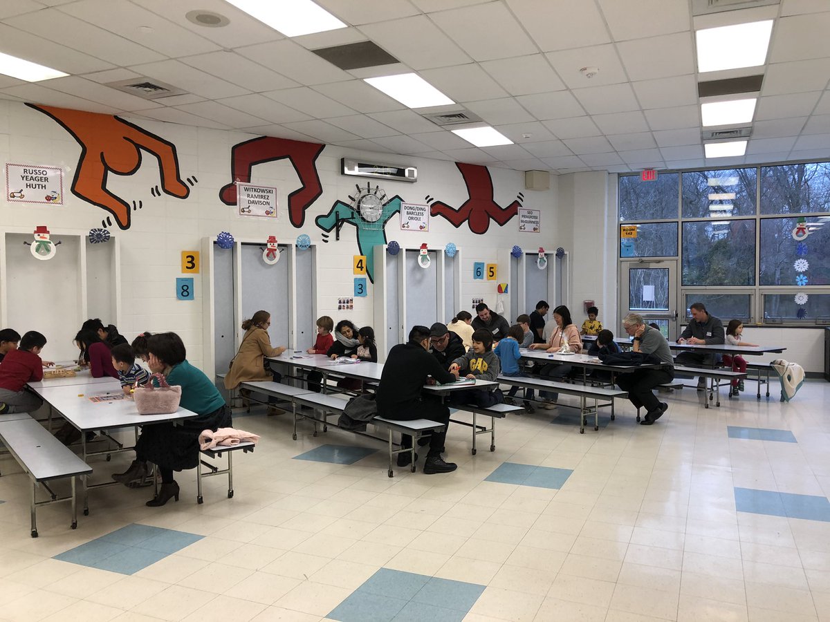 Problem Solving Math Share with our 2nd grade parents. What a great turnout! #wwprsd @pearsonwwp <a href="/BuellPatricia/">Patricia Buell</a>