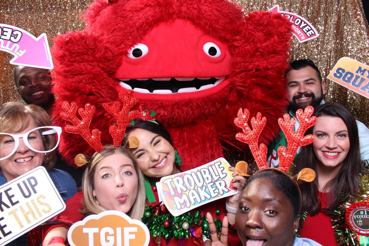 Masmithg's tweet photo. Having fun from the Houston office while we watch the #AEMLive #WeAreHPE https://t.co/6BqIedbKgL