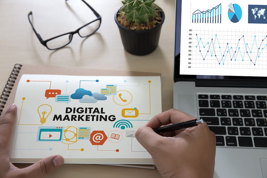 NeuronartStudio's tweet photo. El 2020 está a la vuelta de la esquina y es hora de ir estudiando las tendencias para el próximo año. Si tenéis curiosidad no os perdáis este post que resume muy bien las próximas tendencias en diseño.
#Tendencias #diseñografico 
Post: https://t.co/thOsH8kWxa https://t.co/Xh4Rs7RfaN