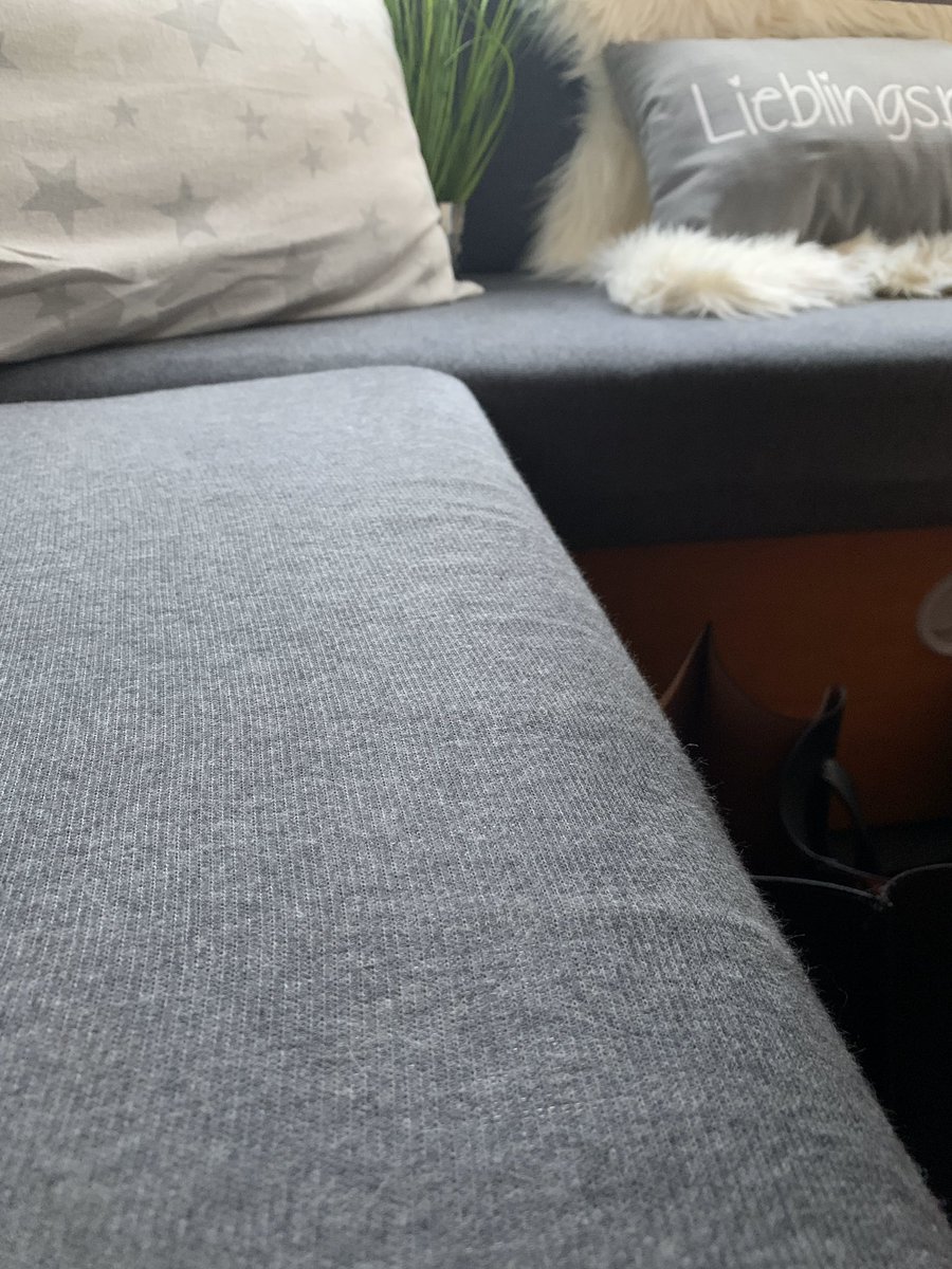 wohnitopia's tweet image. Ein kurzes Update wie es unseren, aus einem Bündchenstoff, selbstgenähten Sitzpolstern nach einer Campingsaison ergangen ist.

wohnitopia.de/2019/12/Sitzpo…