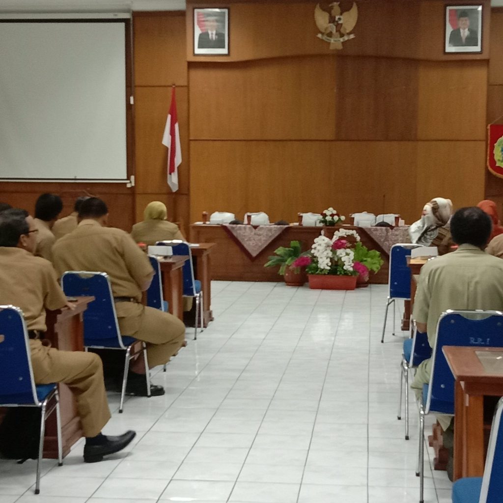 gunungkidulpost's tweet photo. Baru Buka Dua Hari, Lowongan THL Bludak Pelamar https://t.co/6fnyW6GFCE https://t.co/UGrFQ3uvFl