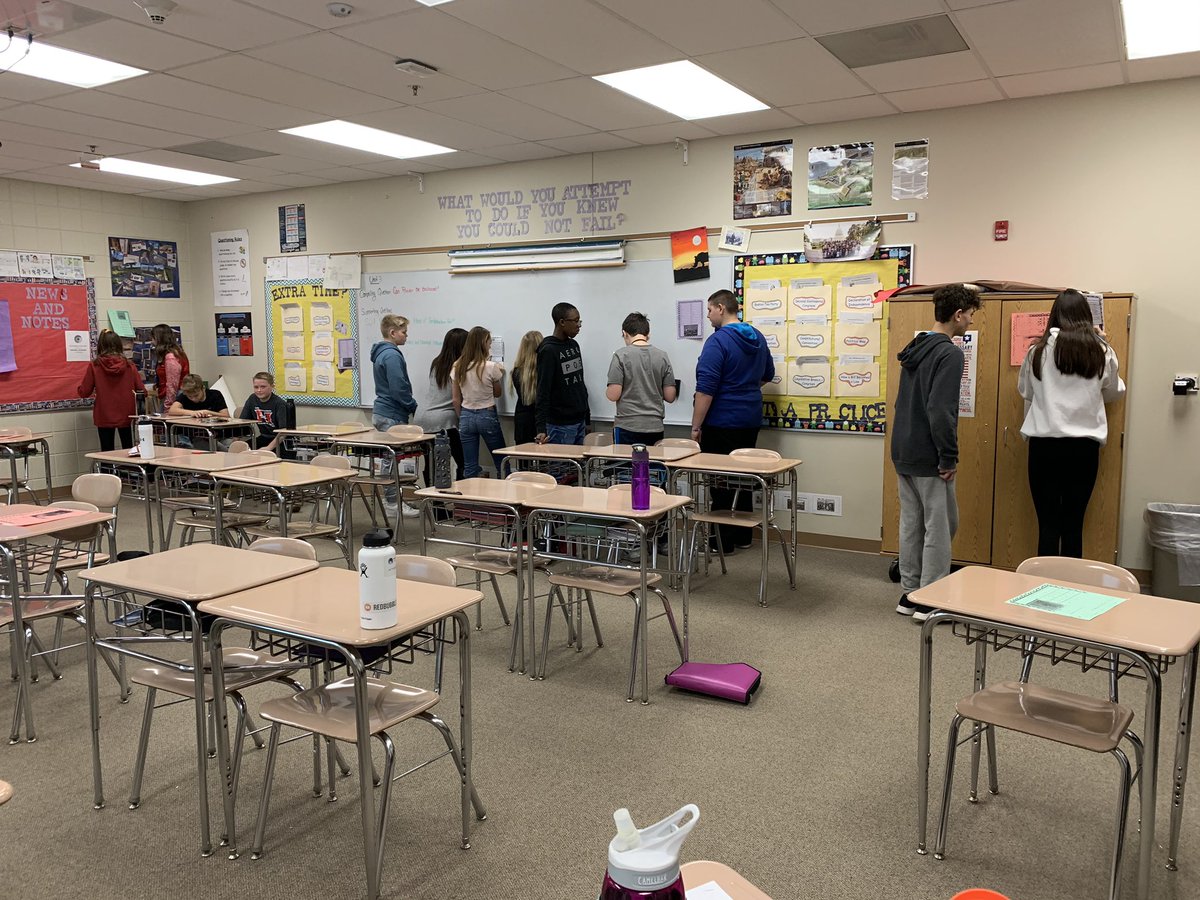amotz158's tweet photo. We escaped! 7-2 had a great time solving clues to review the Constitutional Convention. #MMS7two #marlowe158 https://t.co/VECcPs6xrN