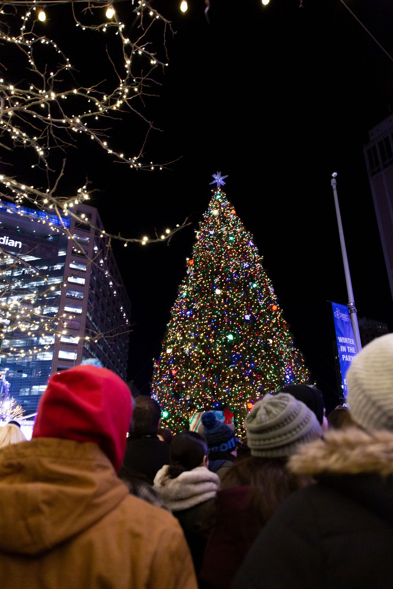 CCS_Detroit's tweet photo. #CCSxDET Ep. 12 "Detroit Tree Lighting"
https://t.co/YsSY4xw1kU
Every #Detroiter should experience the #DetroitTreeLighting at least once! https://t.co/HG0LzPIW4n