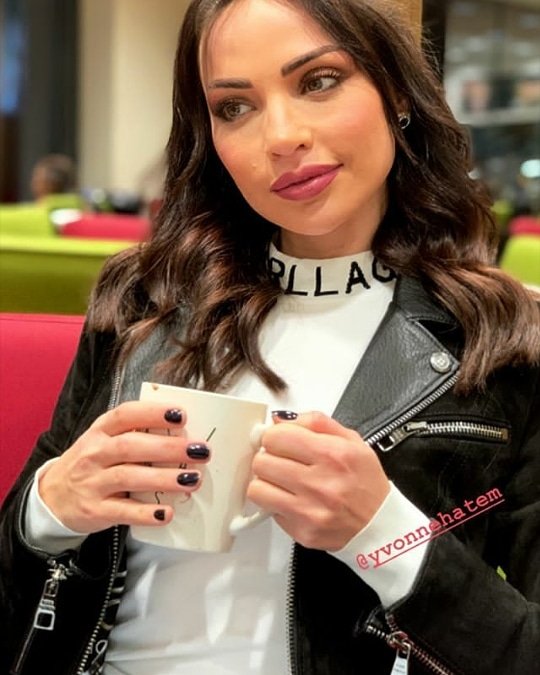 abeer_dalida's tweet photo. Ma ba2a ynwasaf jamelekkkkkk 😭😭❤❤❤ 
@DalidaKhalil Shway shway 3layna 🙈🙈🔥🔥 https://t.co/KjjzTO9Zz2