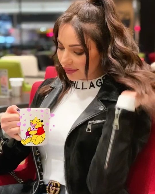 abeer_dalida's tweet photo. Ma ba2a ynwasaf jamelekkkkkk 😭😭❤❤❤ 
@DalidaKhalil Shway shway 3layna 🙈🙈🔥🔥 https://t.co/KjjzTO9Zz2