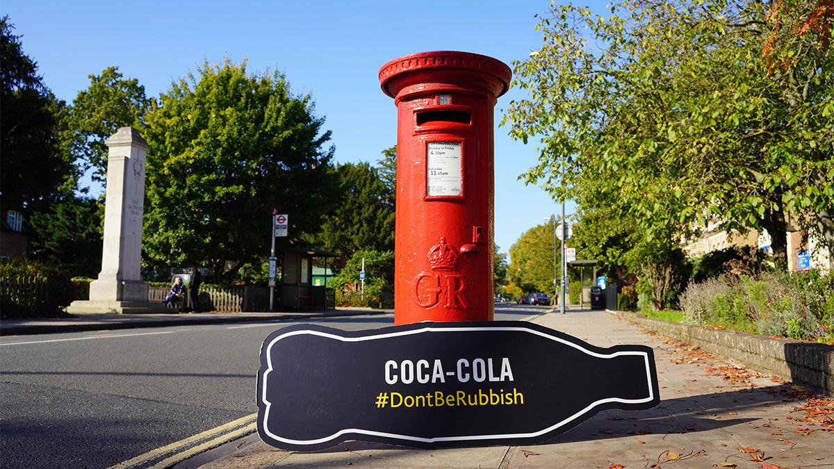 TearfundAct's tweet photo. Something needs to be done about our world's plastic pollution problem. We want to see @CocaCola (the world's top plastic polluter) step up and take bold action. Can you join us in sending a #MessageInACokeBottle to tell them to #StopTheRubbish?
https://t.co/WZW2bmpNEm https://t.co/YVzknXIU61