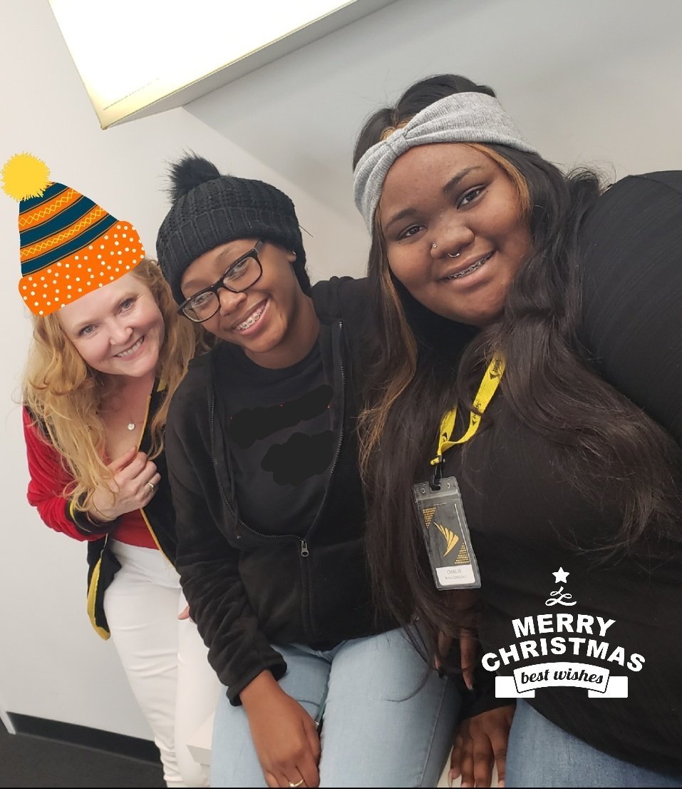 normi bennett (@normibennett) on Twitter photo Bringing in the customers from street fighting ๐ฅ๐ฅ #SprintSouthsanta @travis_womble @tracySprint <a href="/erinkorski/">Erin Korski</a> Bringing in the customers from street fighting ๐ฅ๐ฅ #SprintSouthsanta @travis_womble @tracySprint <a href="/erinkorski/">Erin Korski</a>