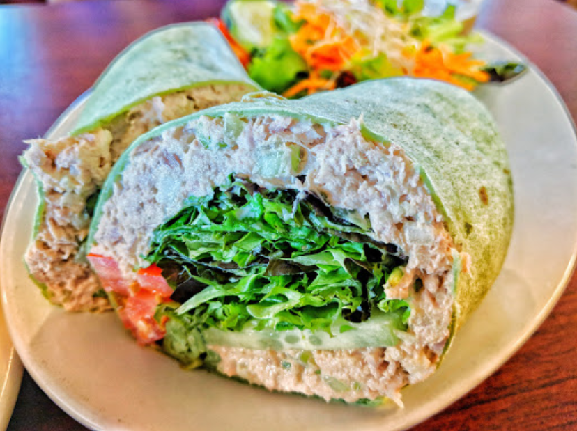 PeaceTreeJuice's tweet photo. Happiness wrapped up.🌯
.
.
.
#PeaceTreeJuiceCafe #PeaceTree #JuiceCafe #UT #Foodie https://t.co/bjRFYmpKhi