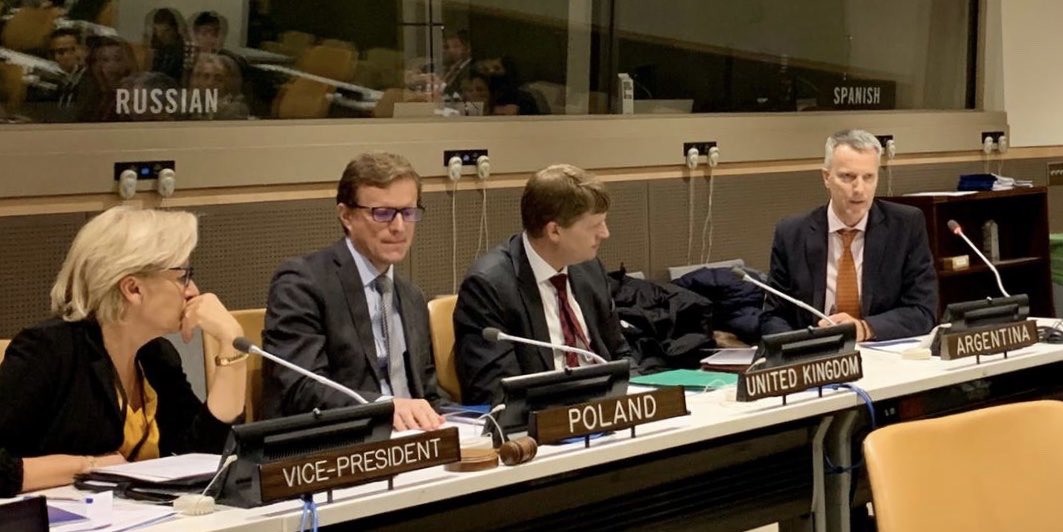 ArgentinaUN's tweet photo. AHORA: Presentación en @ONU_es del Grupo de Amigos en #NuevaYork 🗽de la Comisión Internacional Humanitaria de Encuesta, órgano permanente cuyo objetivo es investigar presuntas violaciones graves del Derecho Internacional Humanitario #IHFFC ⚖ https://t.co/VvXPIhAhFO