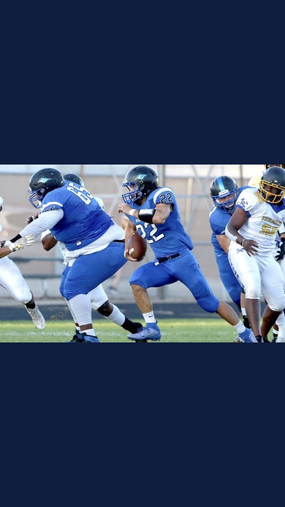 JoshB9916's tweet photo. Blessed to receive my fifth offer from  Minnesota West!🎸 @ConnorKunkel @coachquel @1coachp @ShadesValleyFB #VBOT https://t.co/eX29WhVSCX