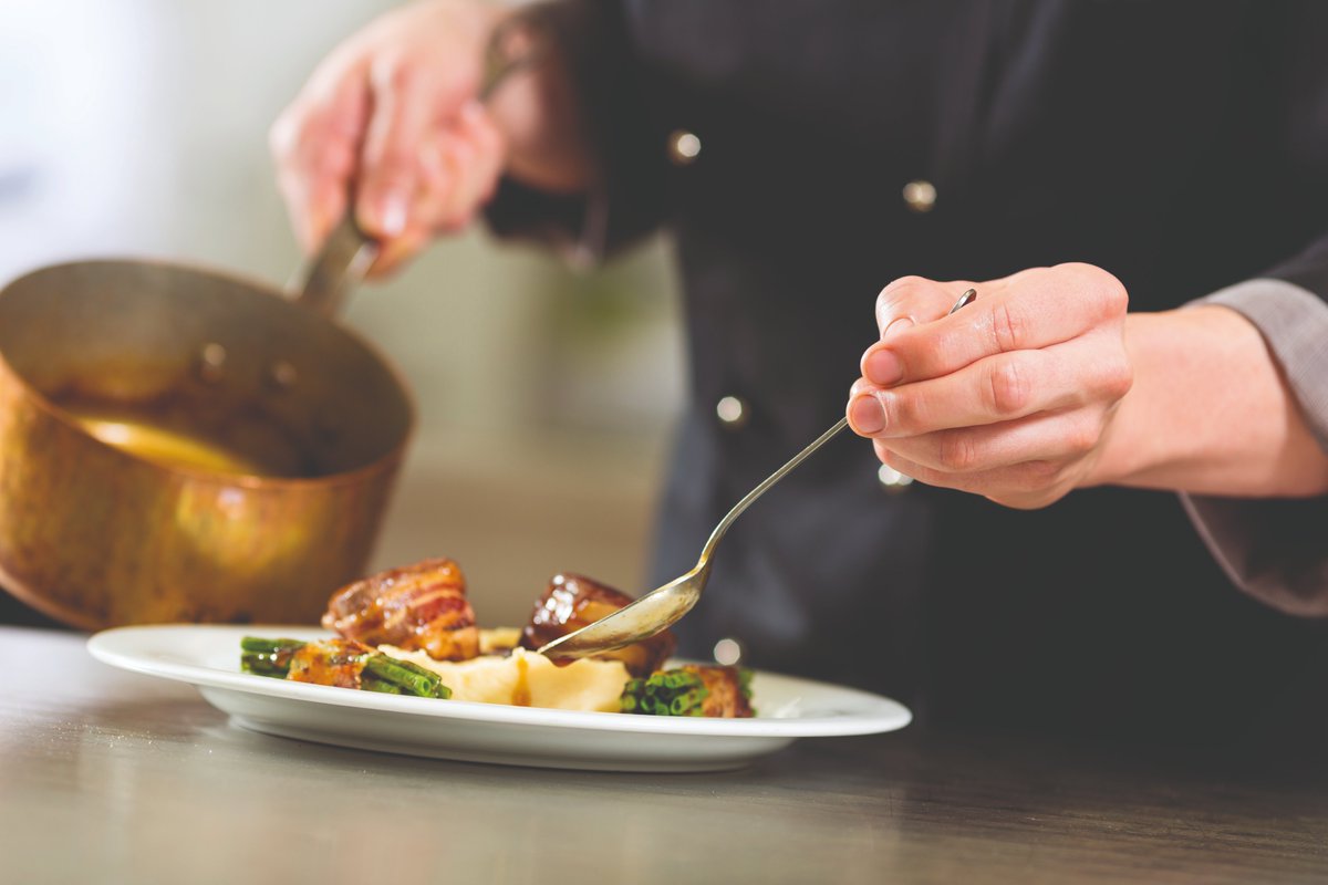 WeAreWST's tweet image. 🎆 Here’s your chance to win an unprecedented snooker experience 🎆

We are giving away a pair of tickets to our brand new Century Club hospitality at the Masters for a first round match of your choosing. 

RT for a chance to win.

Century Club info 👉 bit.ly/2Pmq5KN