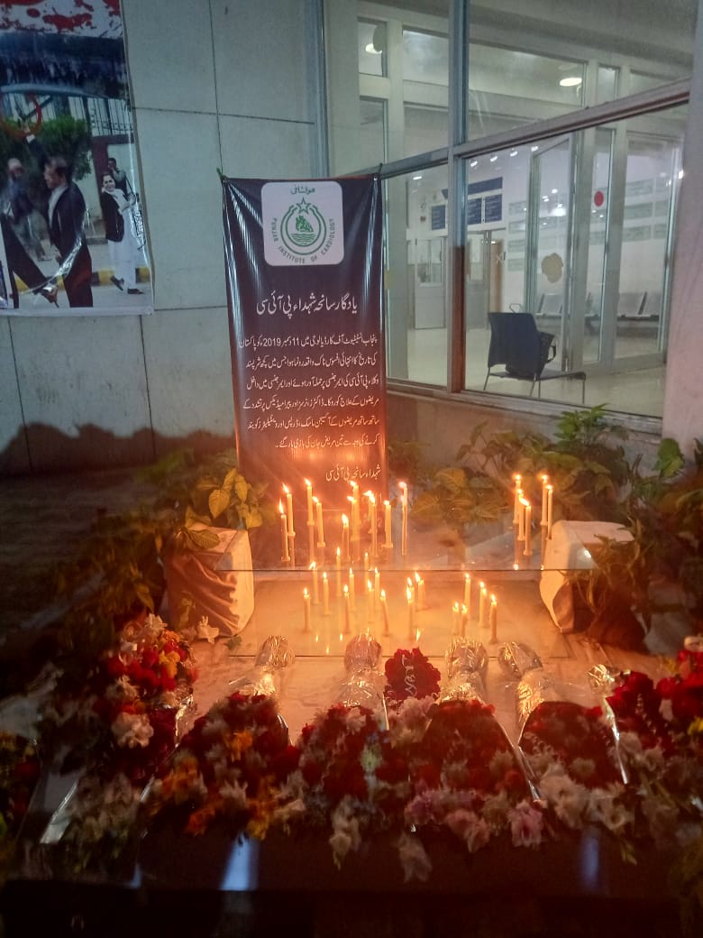 picgovt's tweet photo. Candle vigil for PEACE, HARMONY and SOLIDARITY WITH DECEASED in PIC 11-12 tragedy. 
#savePIC https://t.co/OC314ntceM