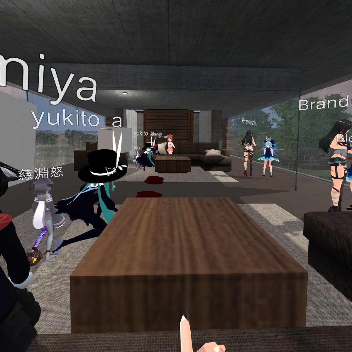 narazaka's tweet photo. 今日は #LavenderVR に日本人がいたのでよかった(まあ時間的なやつ) https://t.co/UNzfTph1wh