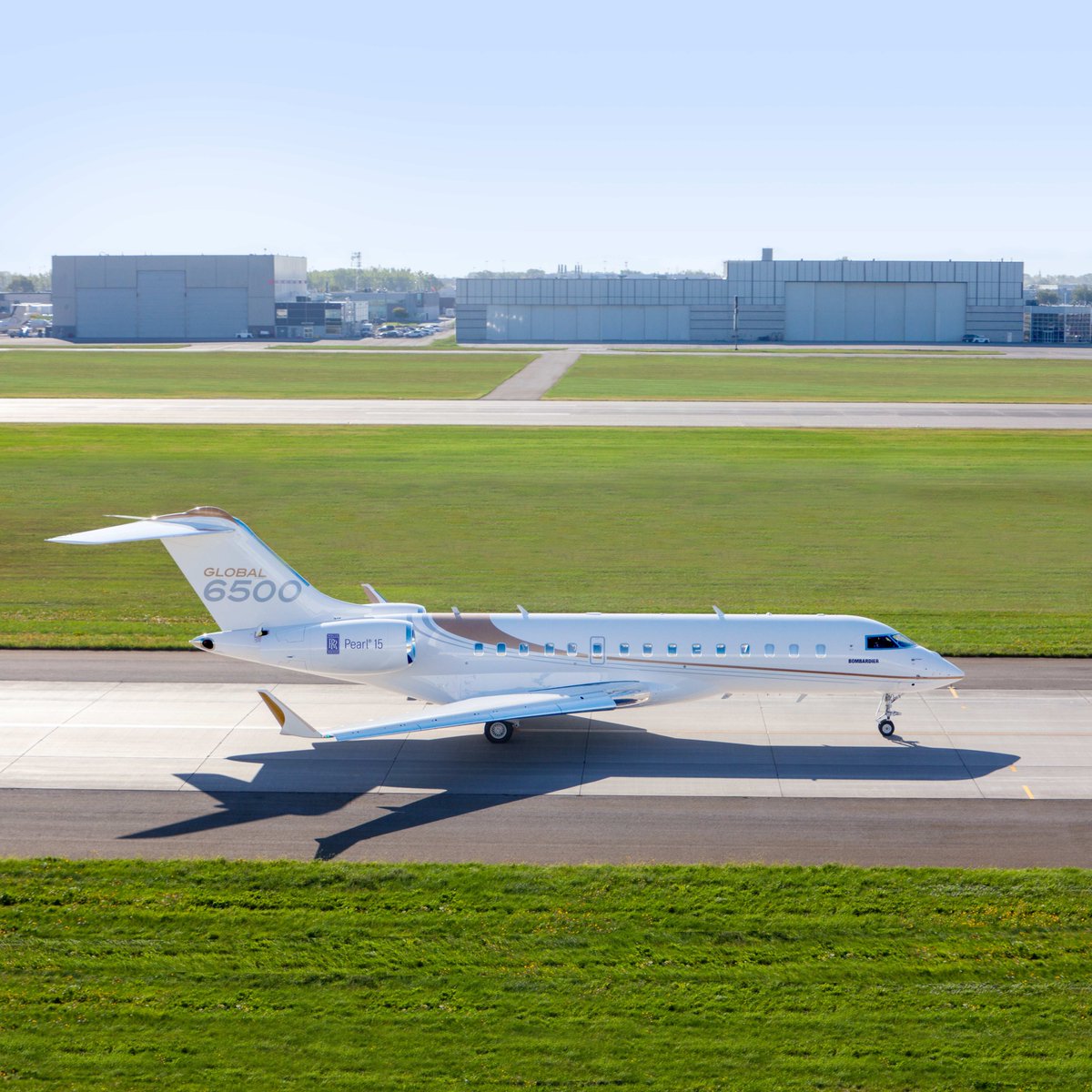 bombardierjets's tweet image. The #Global6500 aircraft’s leading-edge wing technology and new, purpose-built @RollsRoyce Pearl engines enable you to fly farther, faster and quieter. #Pearl15 #IntelligentEngine