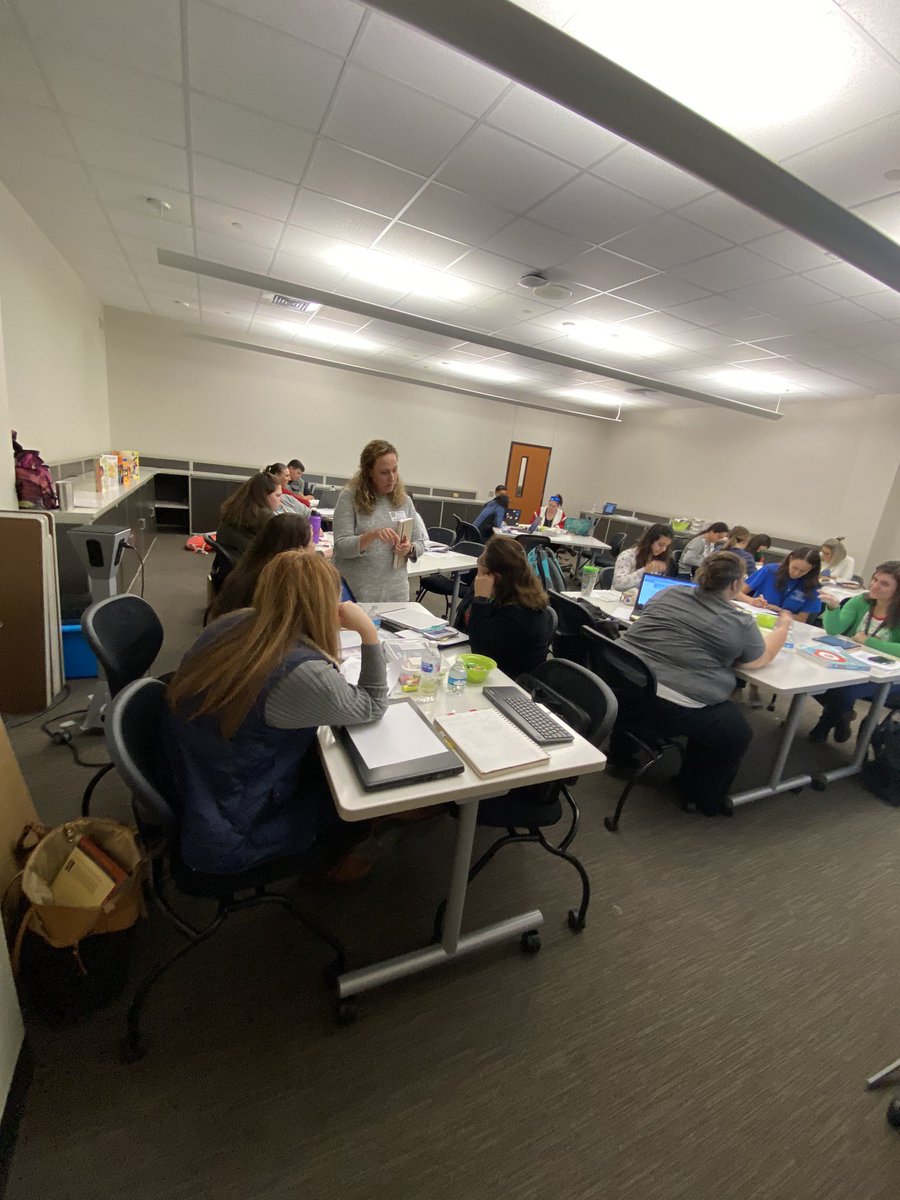 cloyacano's tweet photo. #NCISD 5th grade teachers creating conferring toolkits with @whitney_larocca #ncisdworkshop #NCISDPLN @NCInstruction https://t.co/XqCMVN8w0J