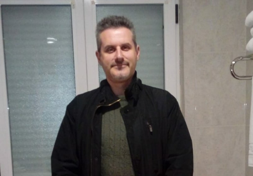 ⚠️PERSOA DESAPARECIDA⚠️ CHAMASE JAVIER, DESAPARECIDO ESTA MAÑAN EN #Ourense 

Calquera información sobre o seu paradoiro, poñanse en contacto co 112.

#Axega