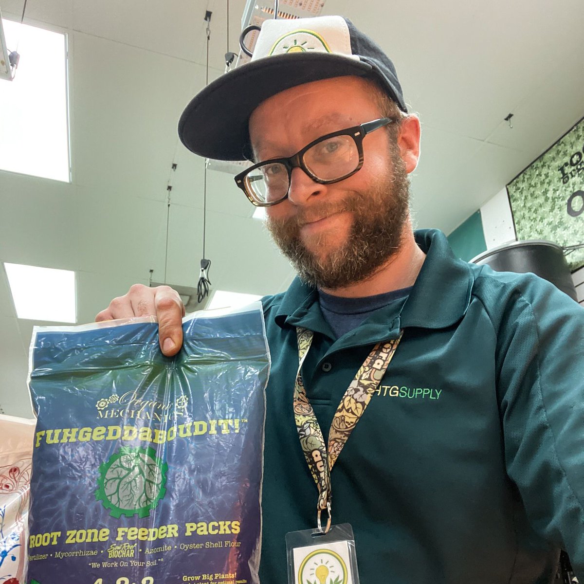 HTGSupply's tweet photo. #Growlikeaboss with @organicmechanix! Check out these shots from our #MelbourneFL and #TaylorMI locations celebrating OM's #HolidaysofDeals day! #Stockup on #OrganicMechanics #products for an amazing 25% off all day #onlyat #HTGSupply! #GrowYourOwn #GrowShop #OneDayOnly #OM https://t.co/0V4HYl7wTg