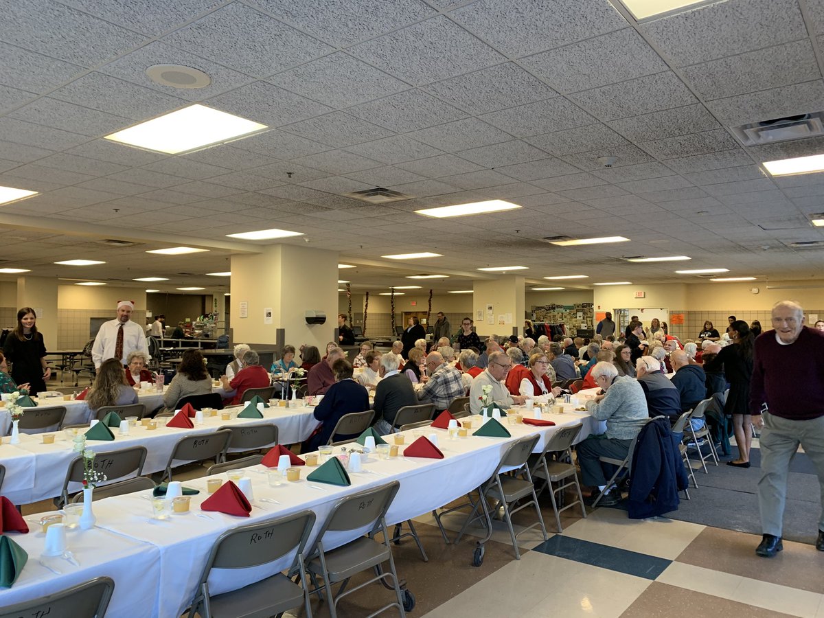 MrsMacko's tweet photo. NJHS Annual senior citizens breakfast at Roth JHS!  Service with a smile from our students.  What an amazing community service event!  Thank you to our new BOE president and vice president for joining us. #NJHS #Giveback #RothPRIDE https://t.co/Xf1LGlGSTN