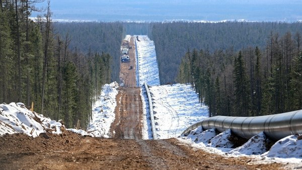 Газопровод "Сила Сибири" уходит в Китай по территории Амурской области, которая газифицирована на 0%.
Ну а зачем россиянам газ? У них же есть валежник!