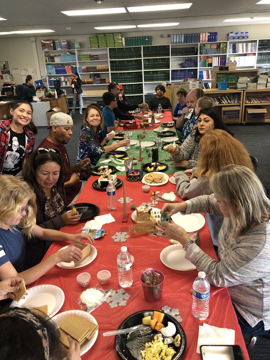 Bobcat Buddies Gingerbread Building Battle and pancake feast! Thank you to our amazing counselors for putting on a yummy, relaxing lunch!