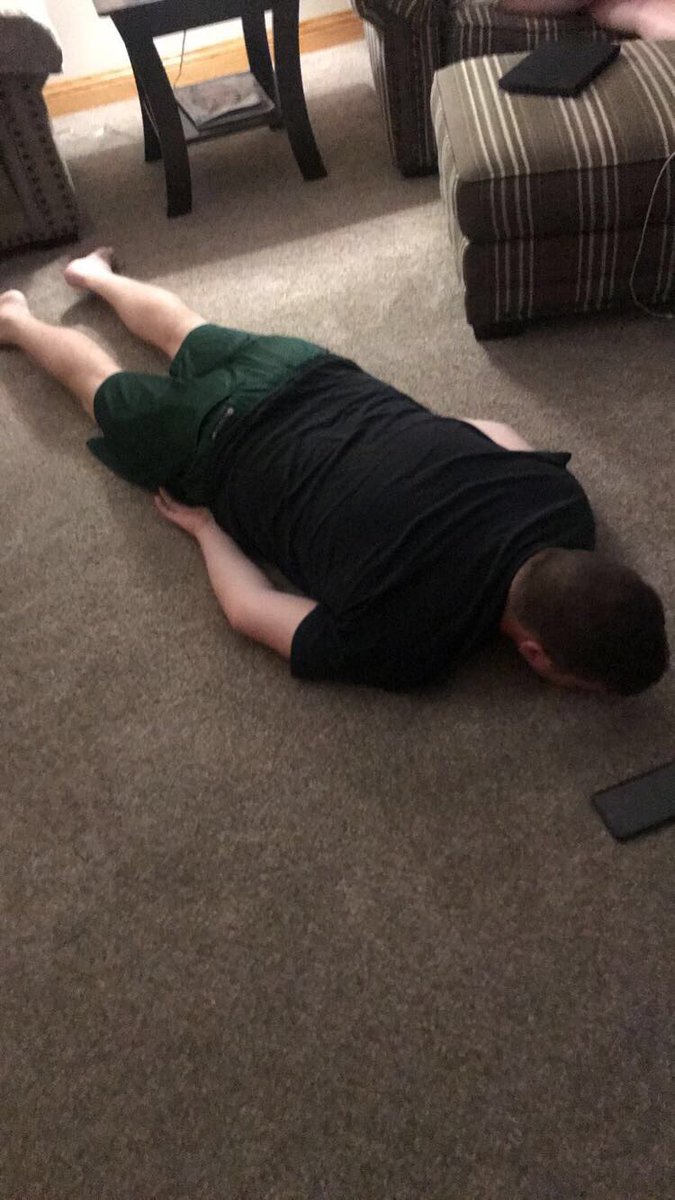 papaphil19's tweet photo. Happy Birthday my brotha Petey! Enjoy the night and weekend Big Pete! #JordanYear #GoPackGo #Dah https://t.co/cjGUDaVLuF