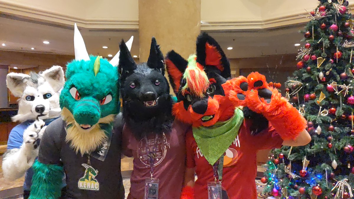 Gyrowoof's tweet image. #fuzzballs on day 0 of #Furum!