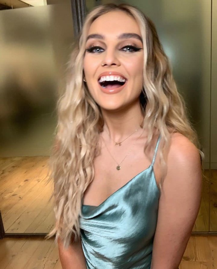 Sonríe y el mundo va a sonreír contigo...😃