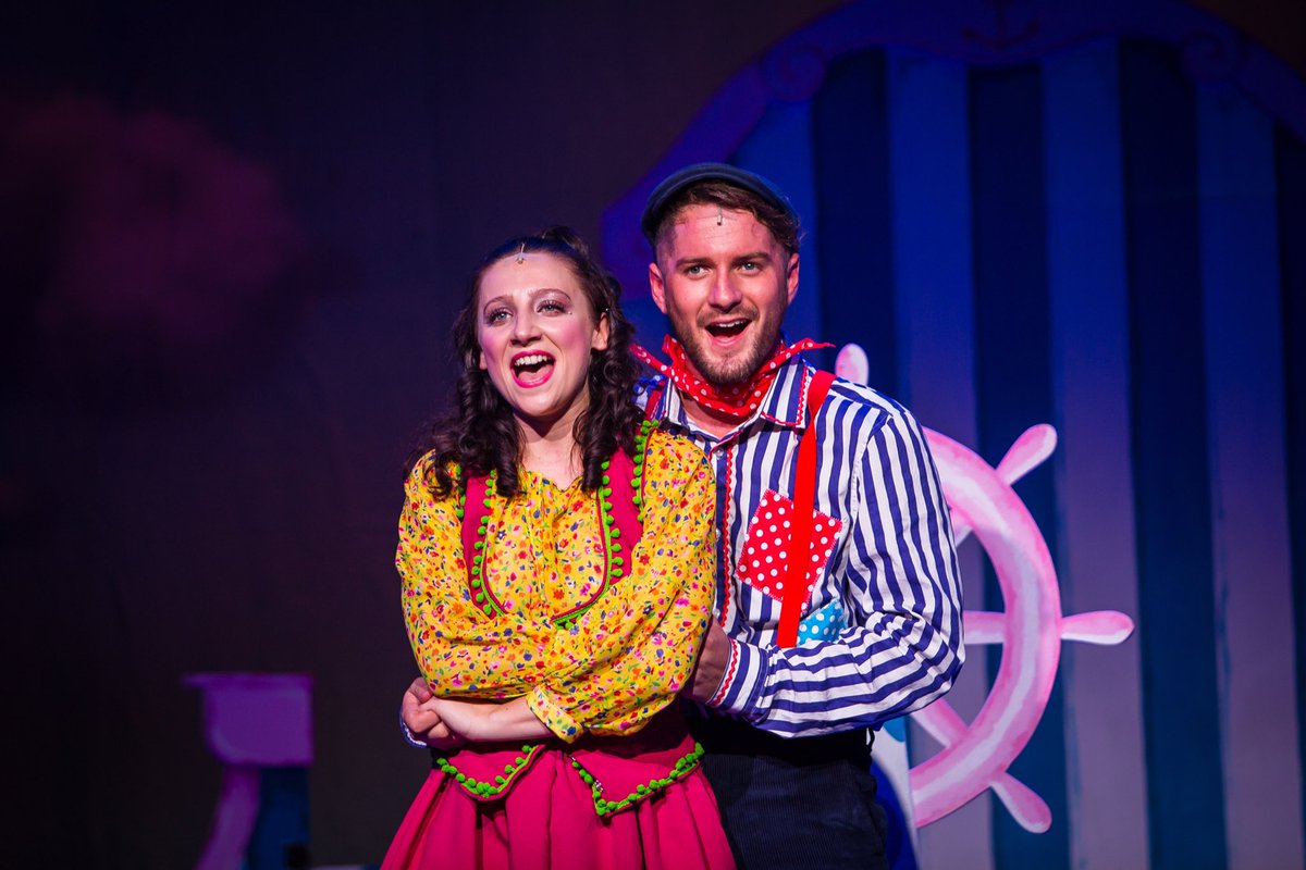 Ely Pantomime tweet media