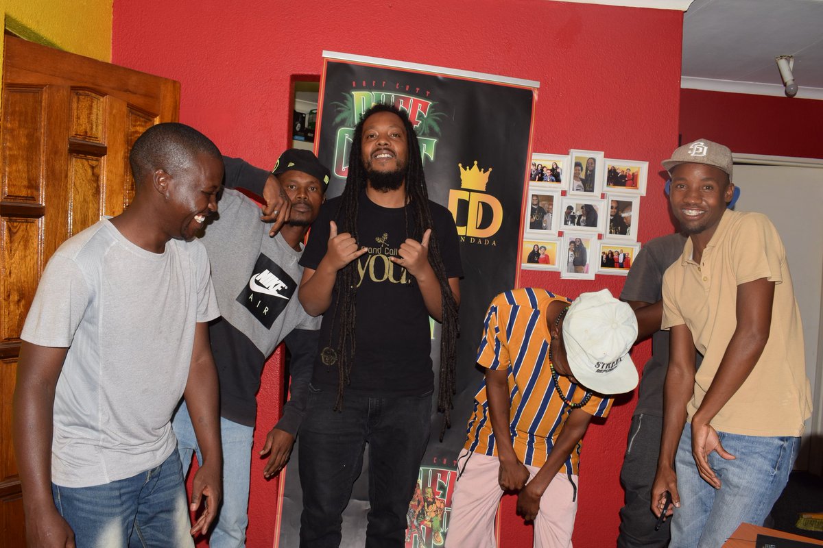 dondadamusic's tweet photo. #Hiphop4Life #DADAFriday @1912onlineradio @siphomasigo Awesome conversations with @letoyamakhene and #TumzaaddiT-Cha

@seed_under Thank you 🙏🏾 https://t.co/YM5C8c0fj5