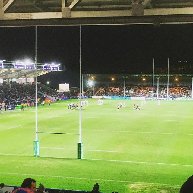Harlequins Christmas do. Yes boys! #rugby #sports <a href="/sport/">Diario SPORT</a> #christmaspissup ift.tt/2LSULky