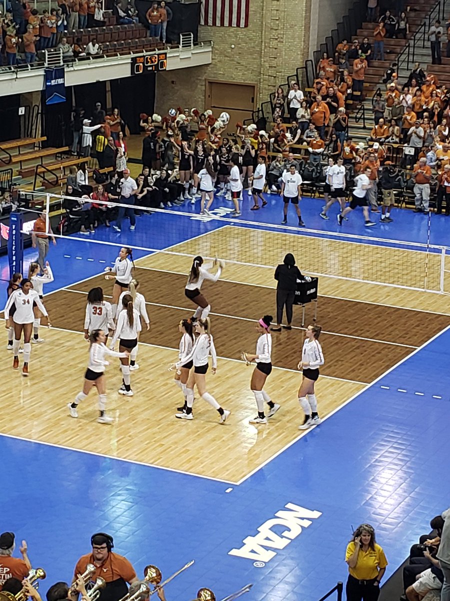 AngeloEliteVB's tweet photo. It's about that time! #NCAAVB #texasvb https://t.co/PXKryabnf3