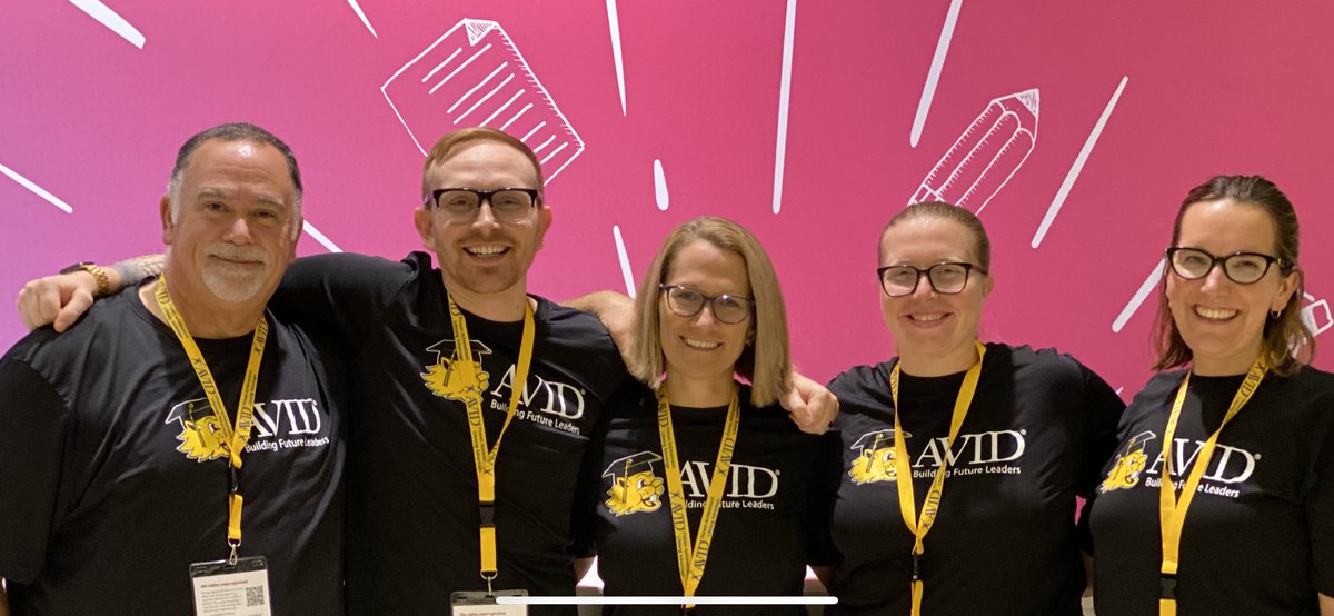 ptucker4299's tweet photo. Boomers Rockin’ the NatCon for AVID!!! @LCSD_Oregon @ptucker4299 @toesboomers #lcsdlearns #BoomerWay @lcsd_avid https://t.co/qfe1xNSLic