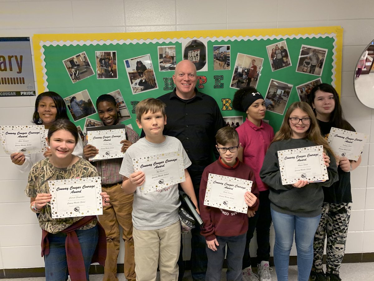 JCPS_Boss's tweet photo. Conway Cougar Courage Award Winners! #TheConwayWay #WeAreJCPS https://t.co/5cDr7Oe9EE