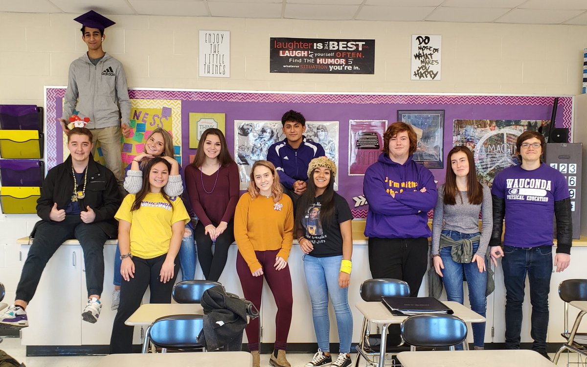 GoWHS_LShogren's tweet photo. That's a wrap for #HomefortheHolidays week! All of my classes did an awesome job with the dress-up days, but #H3P2 started with the lead and maintained it all week! Congrats! 🍩🍩🍩 https://t.co/AxdIU9kPW5