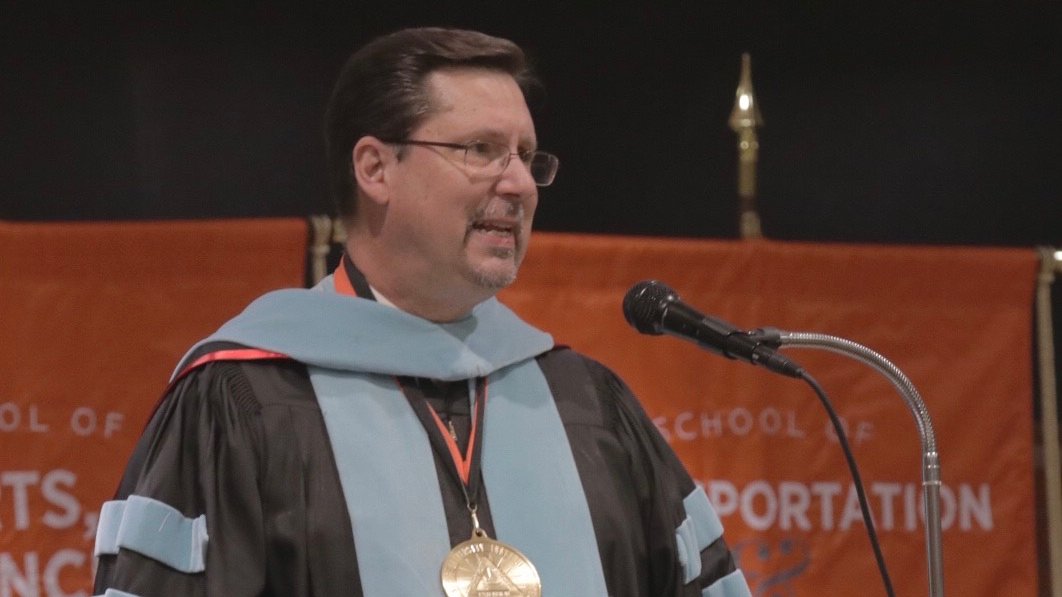 OSUIT's tweet image. &quot;We have 199 students graduating from OSUIT this afternoon, and of those, 62.8% are graduating with honors: 74 Cum Laude, 33 are Magna Cum Laude, and 18 are graduating Summa Cum Laude.&quot; -- Dr. Bill R. Path, OSUIT President
#osuit #osuitgrad #gopokes