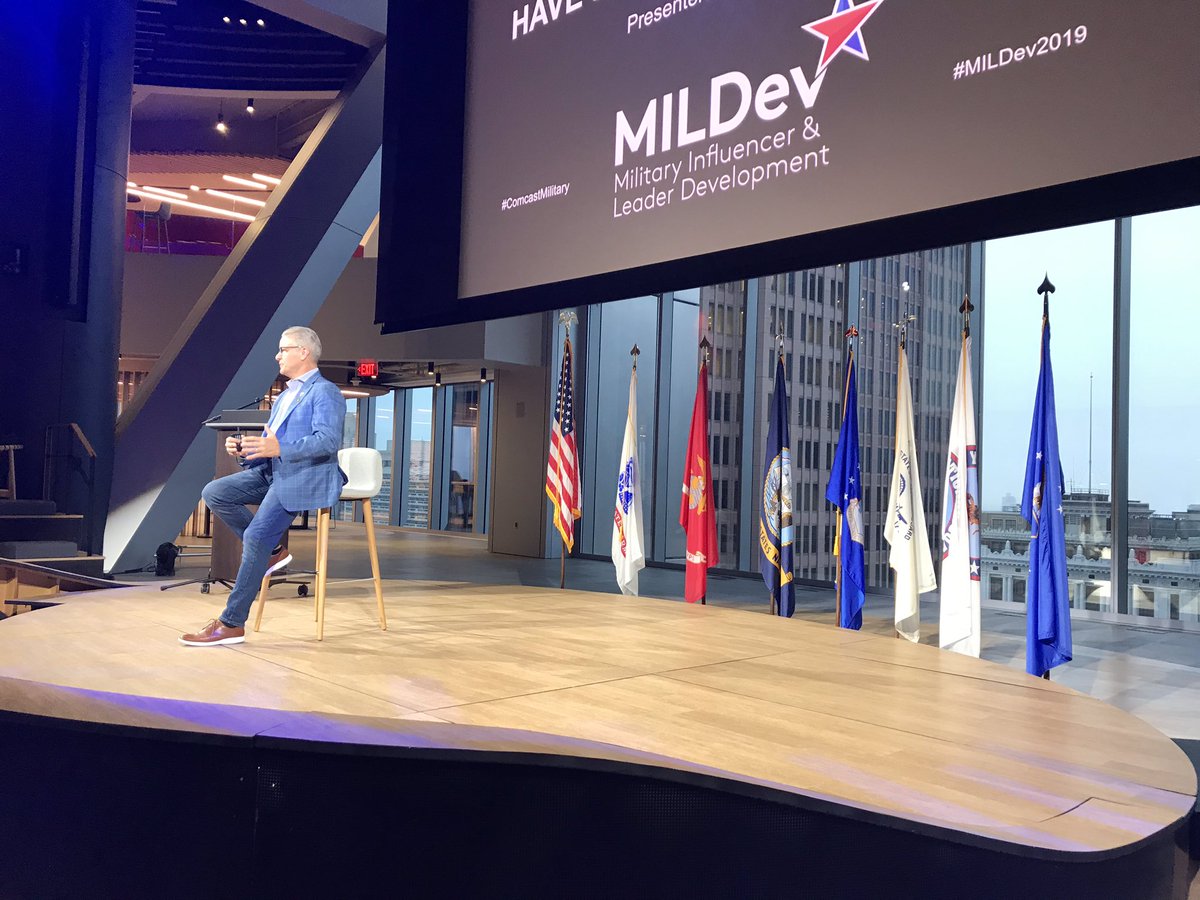ComcastMilitary's tweet photo. Leadership belief #1 - create a compelling vision 

Our privilege to have @stevecannonceo deliver his 14 Leadership Beliefs as our keynote during #MILDev2019! https://t.co/V680CRIbY1