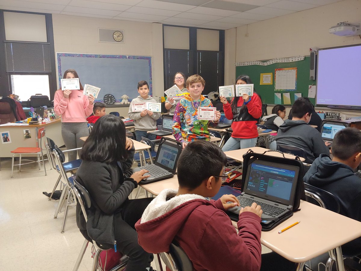 Great way to end Friday the 13th! #HourofCode2019 <a href="/D45Jefferson/">Jefferson Middle Sch</a>